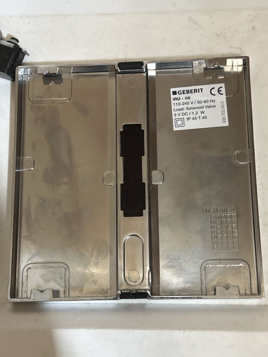 Geberit WC: Geberit Plaque de déclenchement pissoir – Usato da zürich venduto da pauloreal 2
