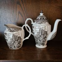 Teekanne + Krug "Old Country Castles" Ironstone England