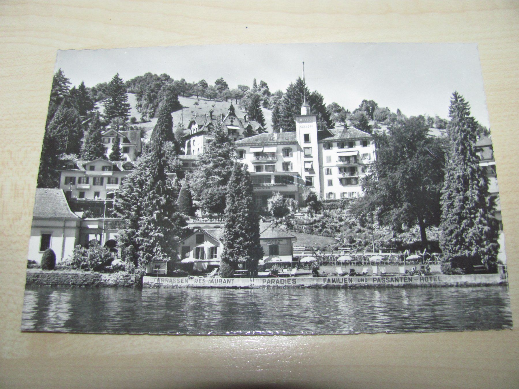 Cartoline postali: AK Weggis Hotel Paradies - Ansichtskarte Postkarte – Usato da Malters venduto da monarkli