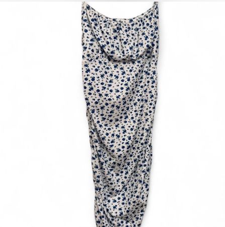Sommerliches Trägerkleid mit blauem Blumenmuster, Grösse M