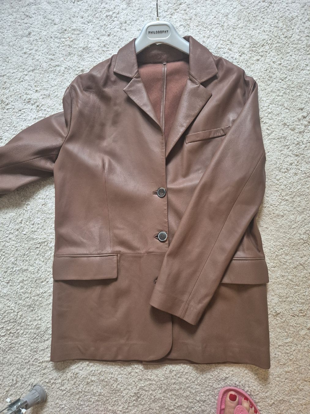 Giacche: Leggerissima Meravigliosa oversize giacca in pelle – Usato da Luzern venduto da jen_9s9n 1