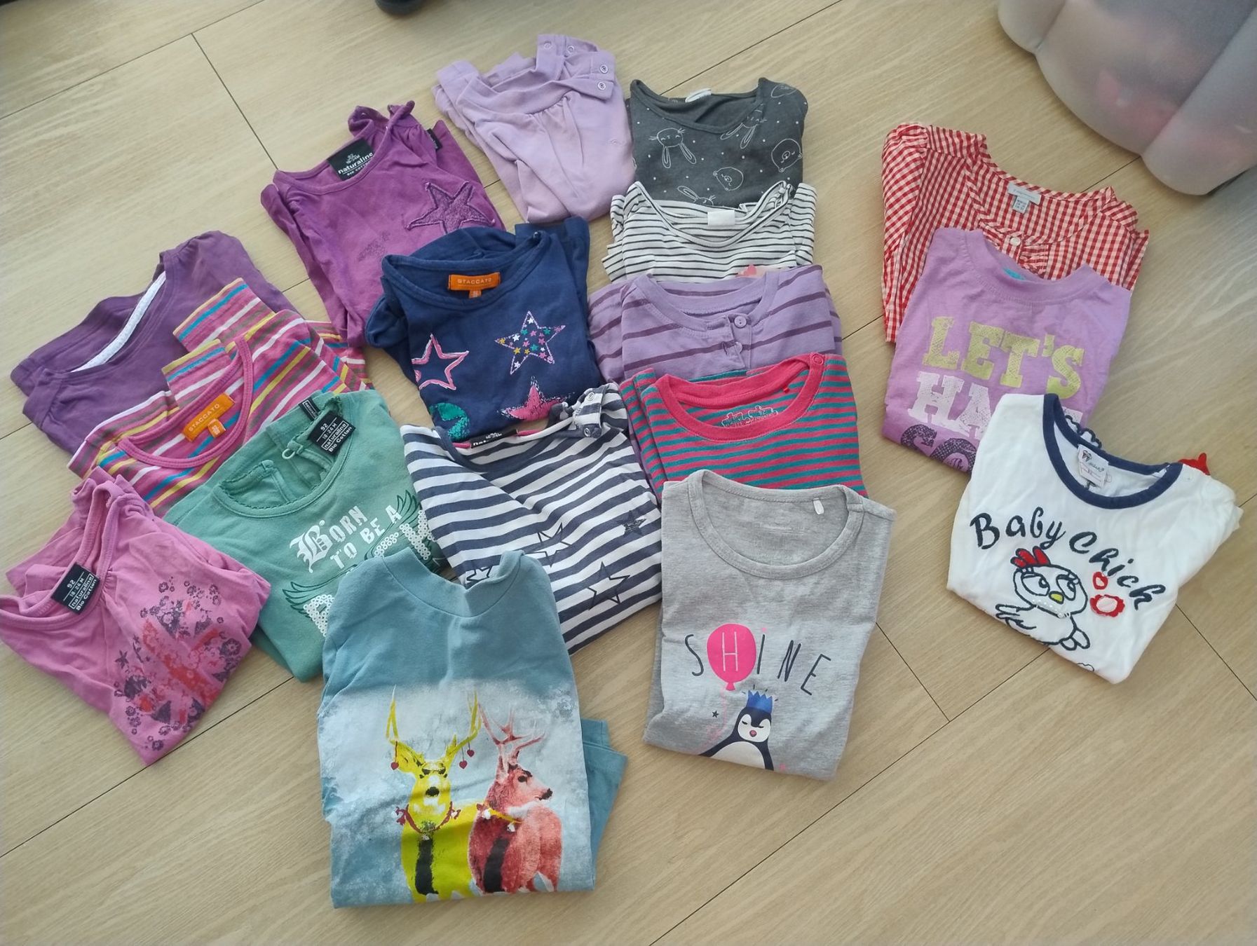 Pulls et sweat-shirts: Dünne Pullis Gr.92 – D'occasion à Bätterkinden par livingdreams