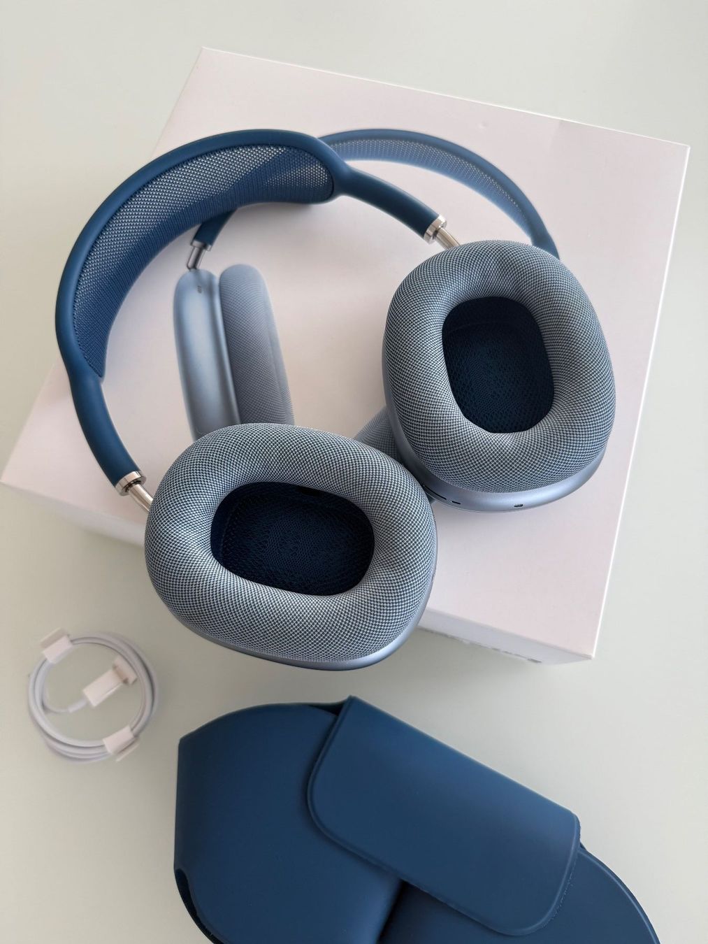Apple Cuffie: Apple AirPods Max - Sky Blue – Usato da Rain venduto da ThriftSHA 5