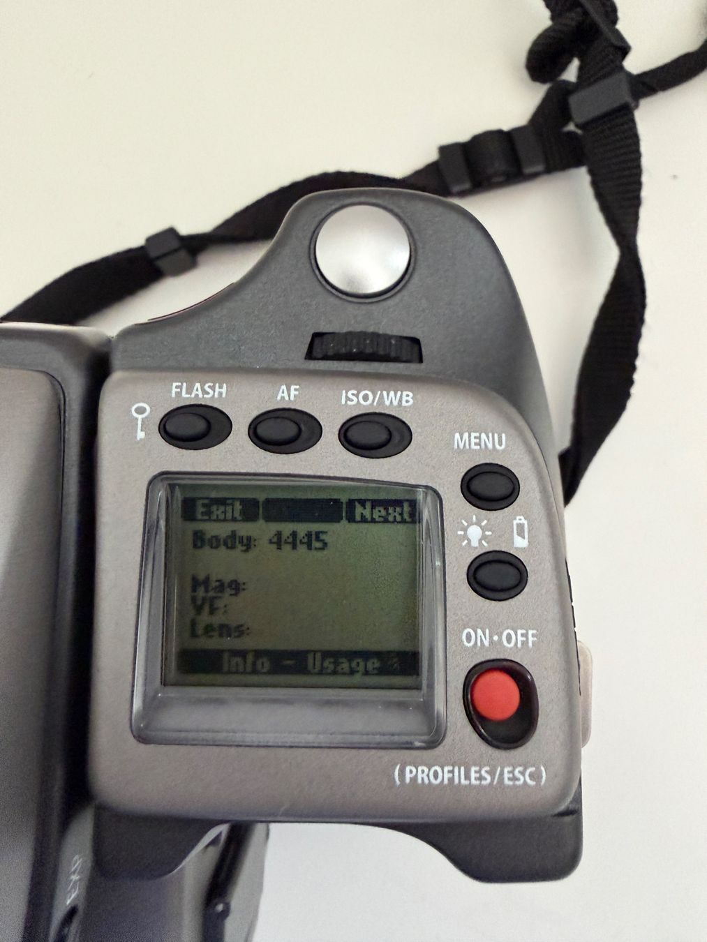 Hasselblad Fotocamera: HASSELBLAD H3DII + HCD 28mm + HC 80mm – Usato da Wettingen venduto da Ansaja 4