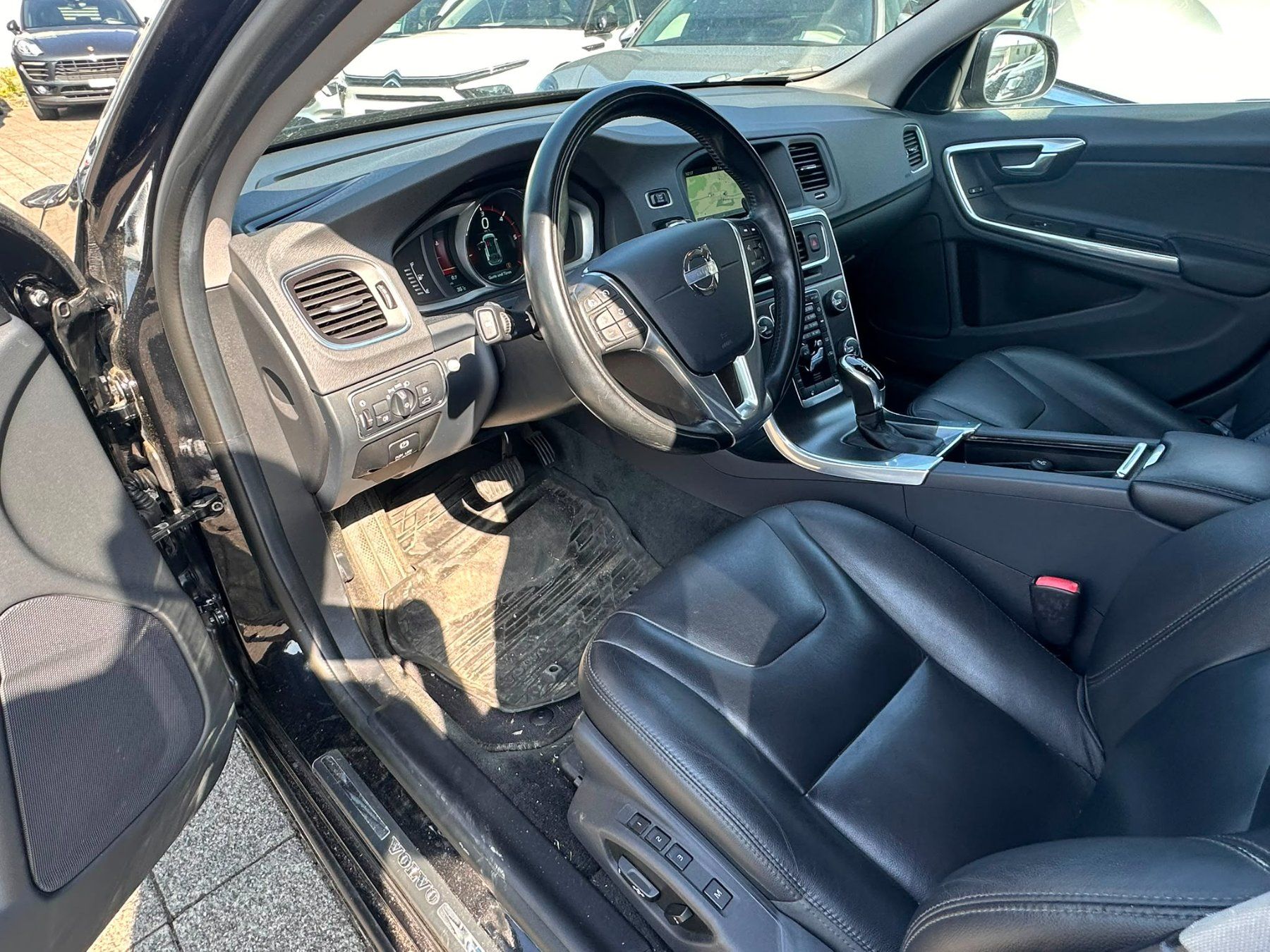 Volvo Automobili: Volvo V60 D4 AWD – Usato da Otelfingen venduto da hof74 3