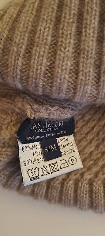 Copricapi, berretti & cappellini: Cashmere Kappe Mütze  – Usato da Adliswil venduto da missmoonymoon 3