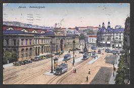 Zürich Bahnhofplatz mit Trams und alten Autos