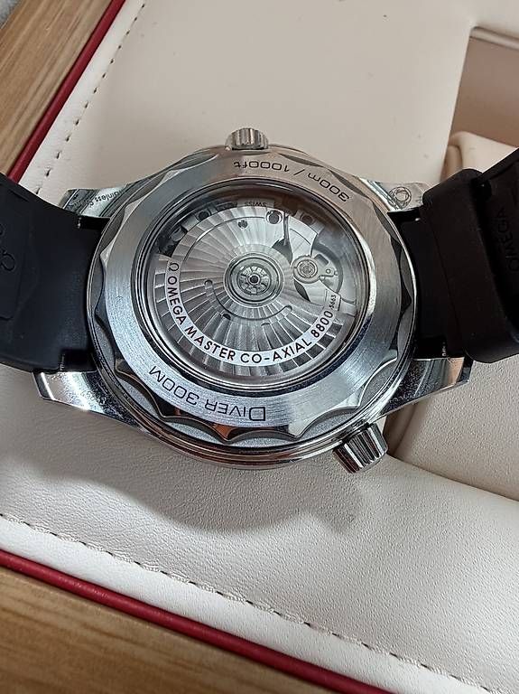 Omega Uhren: Omega Seamaster Diver 300m – Gebraucht aus Zürich von timeio-swapwatch 6