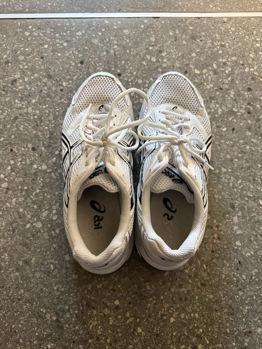 Asics Scarpe da uomo: Asics Gell-1130 weiss 42.5 – Usato da Chur venduto da Juventino1997 1