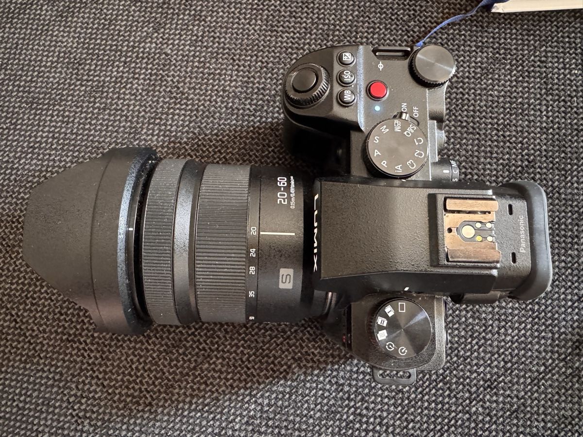 Panasonic Kamera: Panasonic LUMIX DC-S5II inkl. Objektive, Blitz und Buch – Gebraucht aus Eschenbach SG von Lolipoperer 6