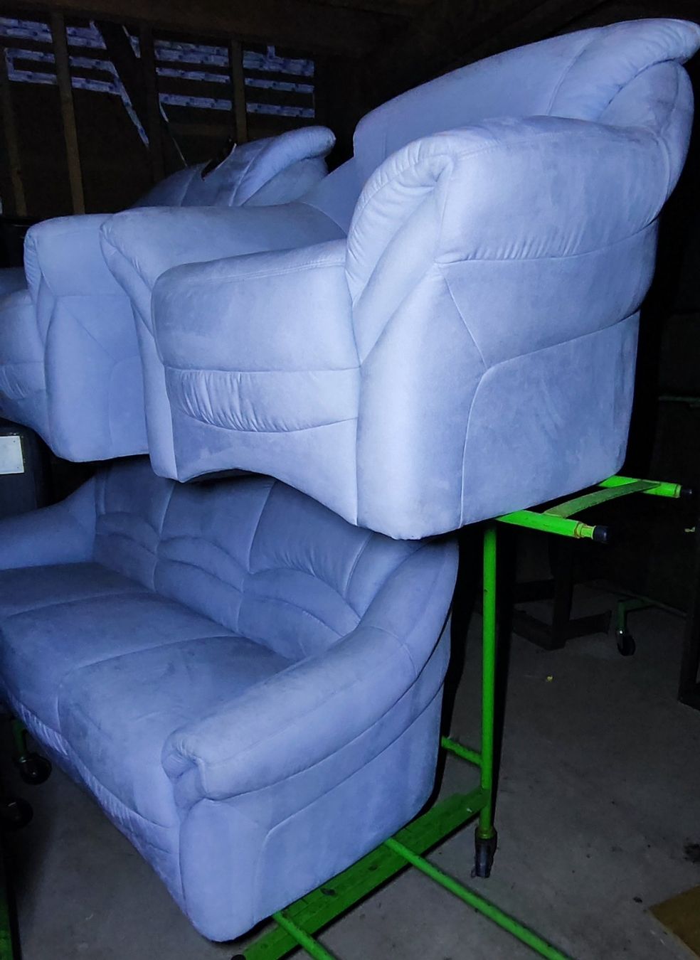 Sofas: Polstergruppe Bezug Alcantara blau – Gebraucht aus Rorschacherberg von snOOpydOg11 4