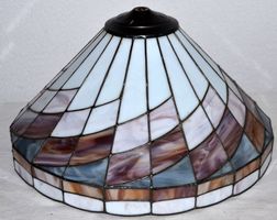 Lampenschirm aus Bleiglas / abat-jour en verre et plomb