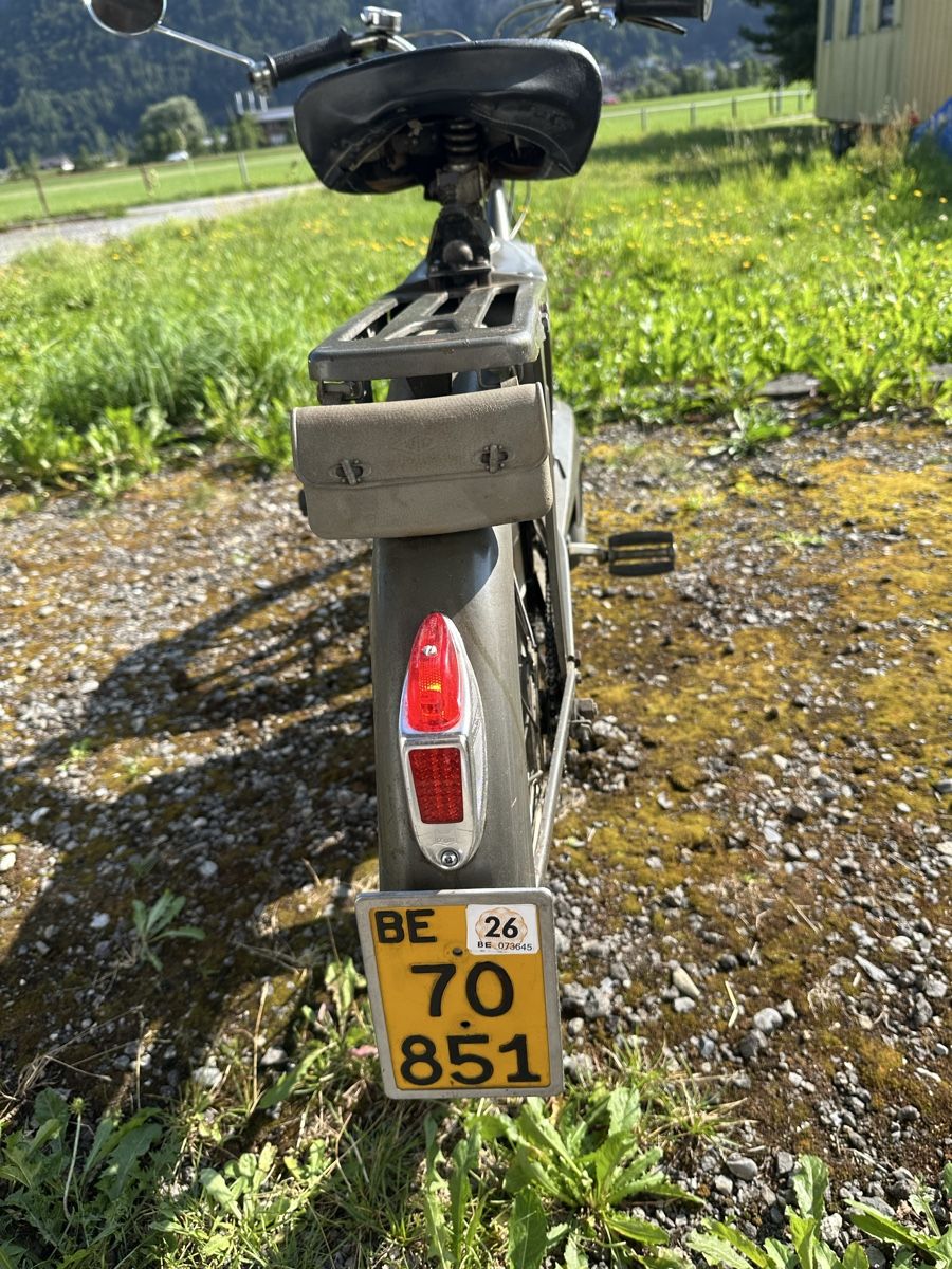 Cyclomoteurs: Mofa/Töffli mit Anhänger – D'occasion à Schattenhalb par Aggizu 1