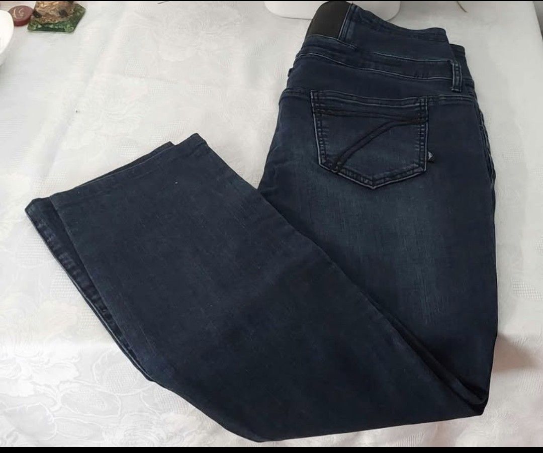 Jeans: Verschiedene Jeans ( preis pro stk ) – Nuovo (secondo la descrizione) da Wislikofen venduto da Ana.Gomes 1