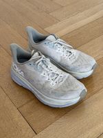 Hoka Clifton 9 beige taille 43 1/3