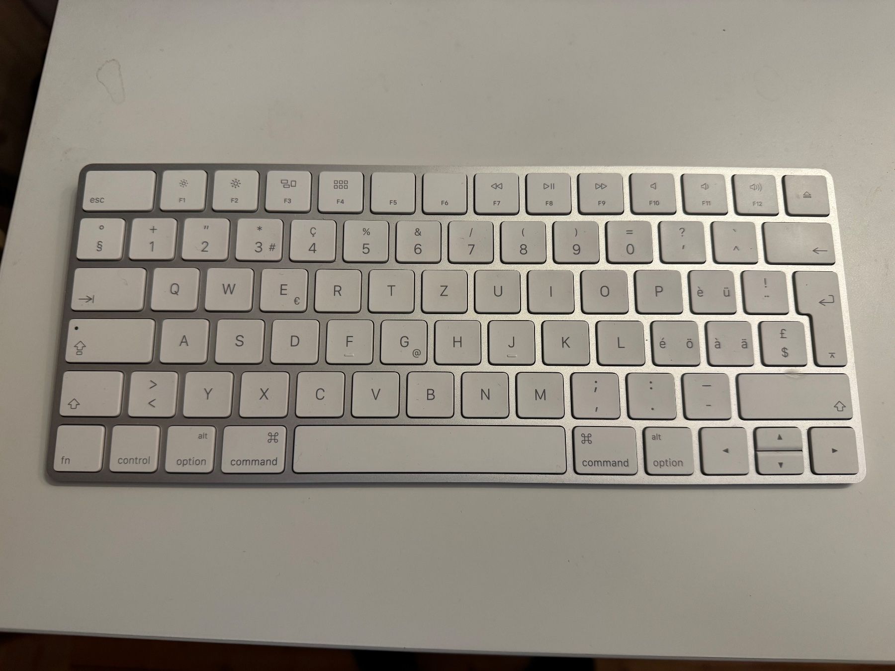 Apple Claviers: Apple Magic Keyboard und Magic Mouse gebraucht Zustand – D'occasion à Gams par siramelina 6