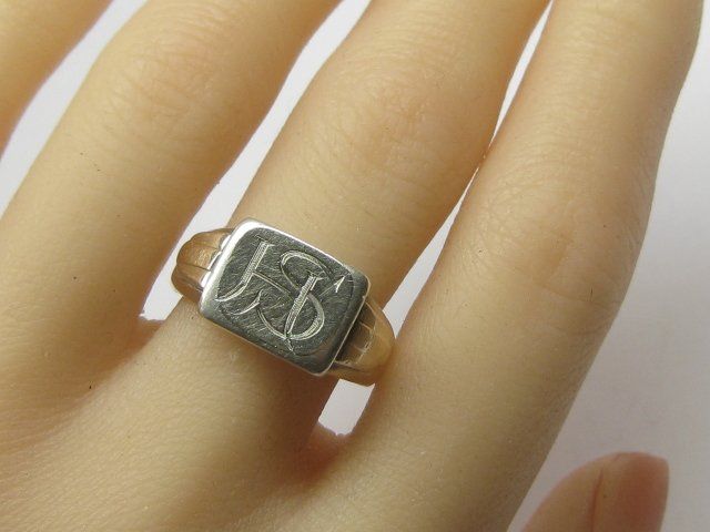 Anelli: Antik Ring Silber geprüft teilvergoldet Monogramm SH / Gr.59 – Usato da Ermatingen venduto da Decovin 4