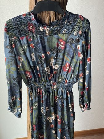 ZARA hübsches Kleid in blau Gr. M
