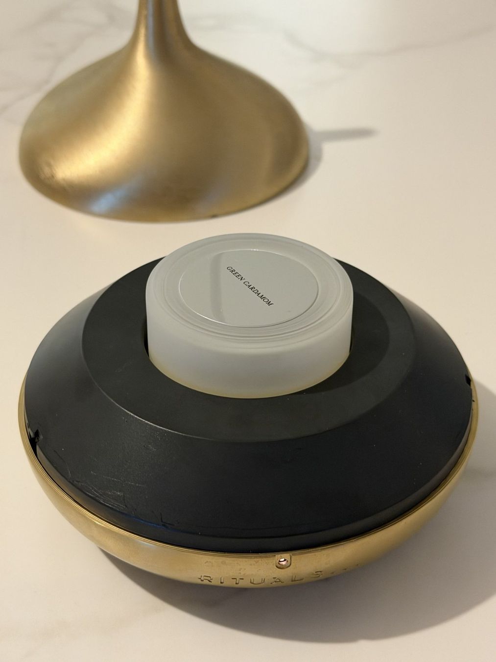 Rituals Diffusori di oli essenziali: Rituals Perfume Genie Duftdiffuser (1. Generation) gold – Nuovo (secondo la descrizione) da Rotkreuz venduto da absolutely.ayra 3