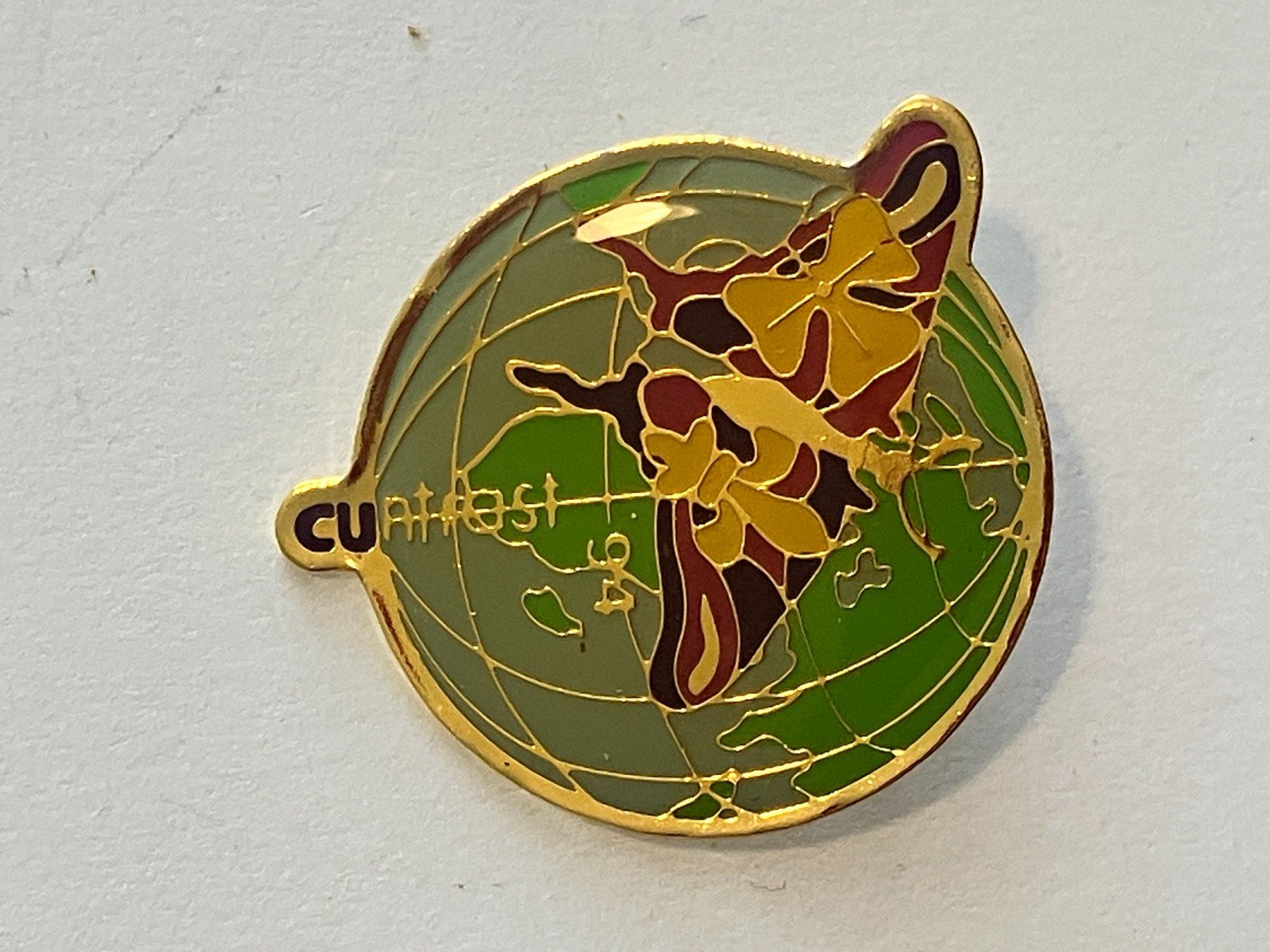 Placchette & Badge: 1 Pin Cuntrast 1994 – Usato da Basel venduto da djwwpp