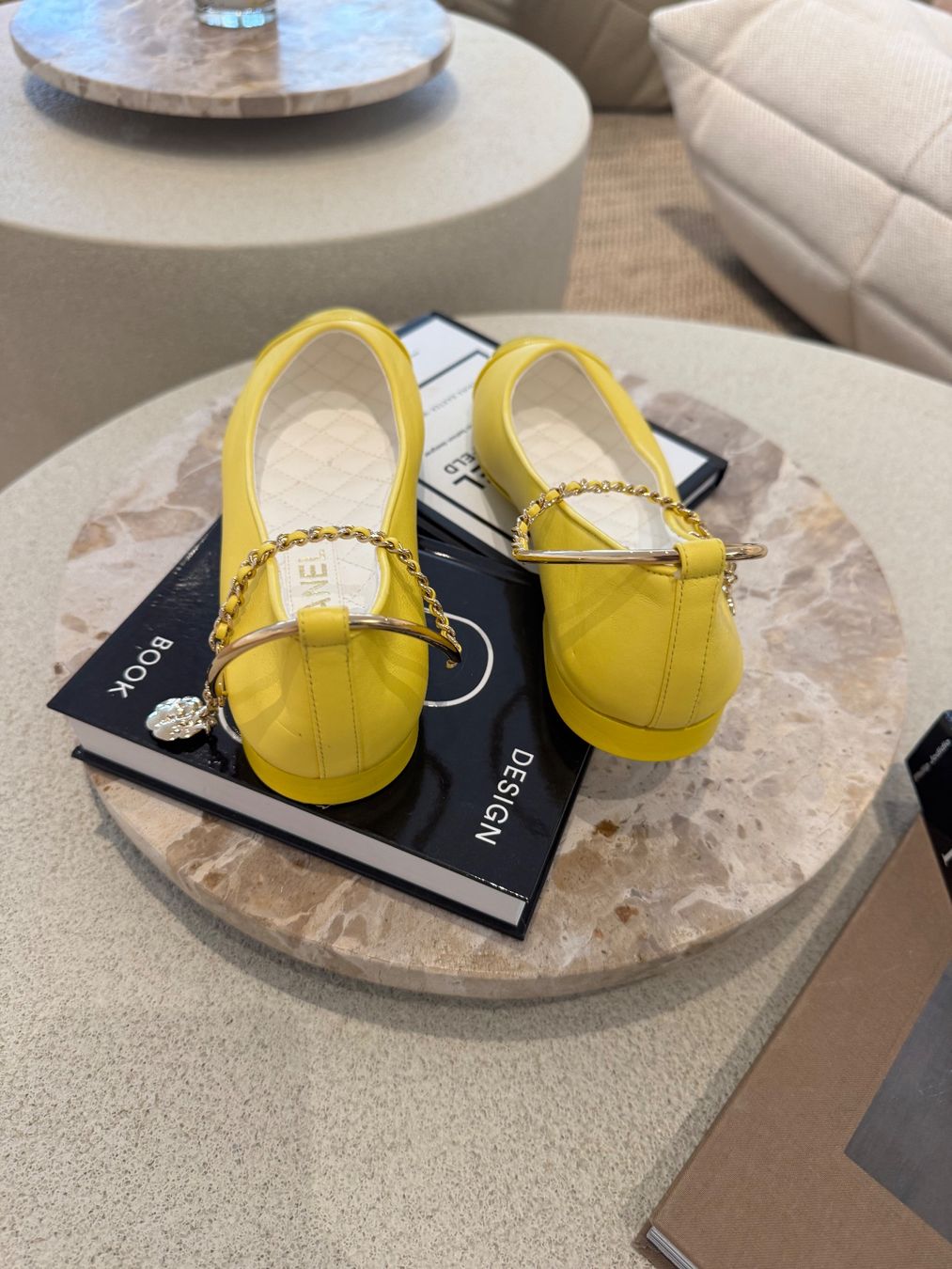 Chanel Scarpe da donna: CHANEL BALLERINAS GELB – Usato da Schwyz venduto da bofb 7