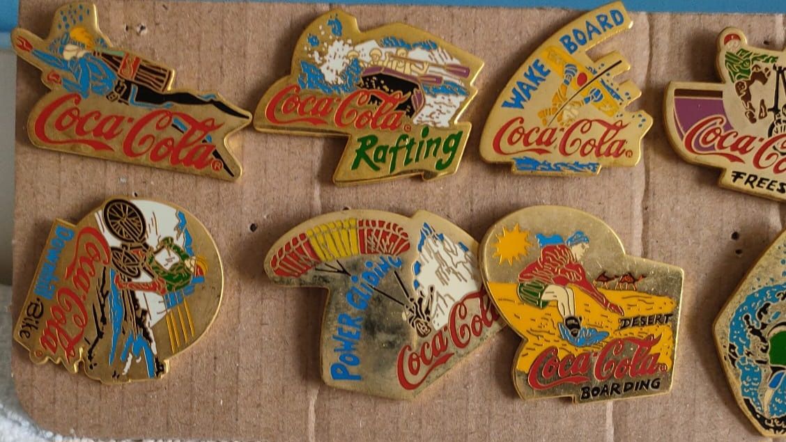 Coca-Cola Plaketten & Abzeichen: 14 Coca Cola Pins – Gebraucht aus Luzern von Luzern_Energy 3