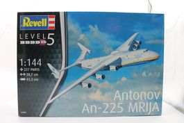 Antonov An-225 Mrija - Revell