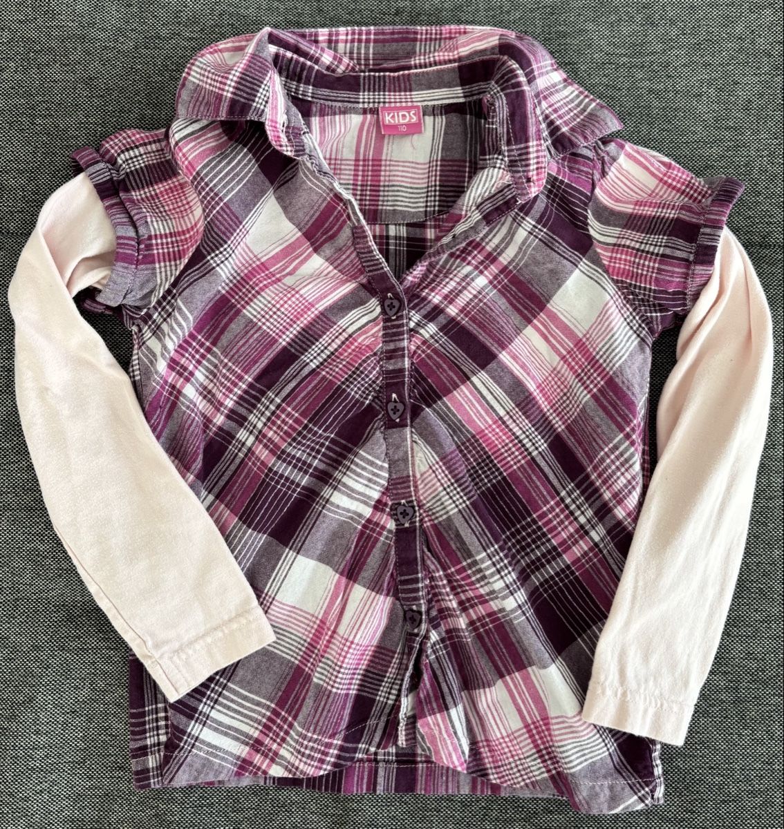 Camicette, T-shirt & Top: Süsses Hemd mit Langarmshirt Grösse 110 – Usato da Jegenstorf venduto da Annina0506