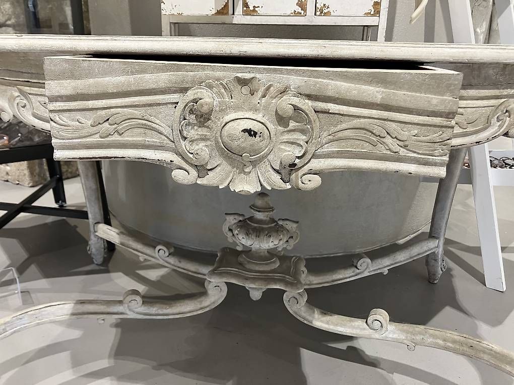 Tavoli: Vintage Antiker Tisch aus der Provance – Usato da Lyss venduto da stubenwagen 1