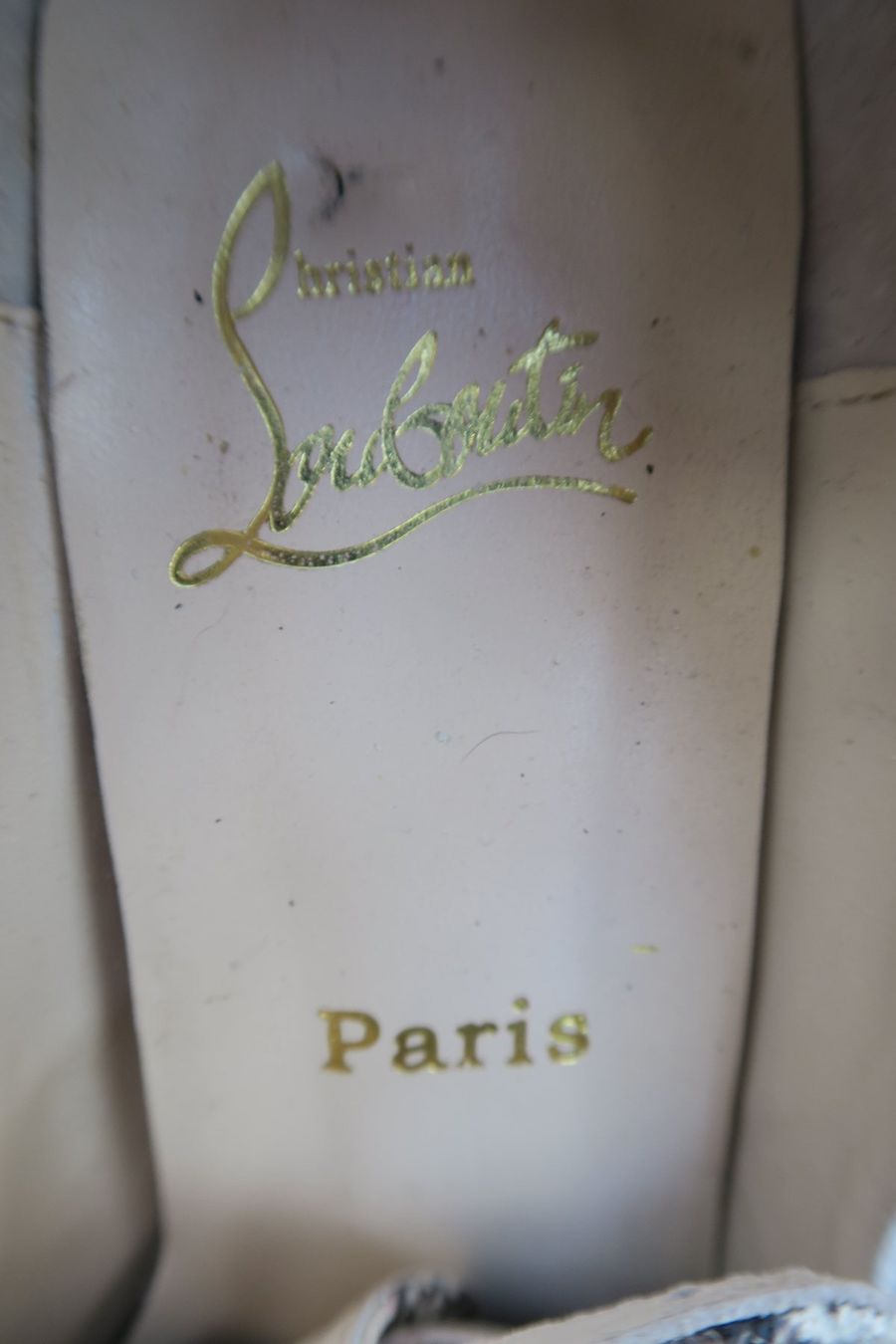 Christian Louboutin Damenschuhe: Schuhe Vintage, defekt, Gr. 40 – Defekt aus Strengelbach von lana40 4