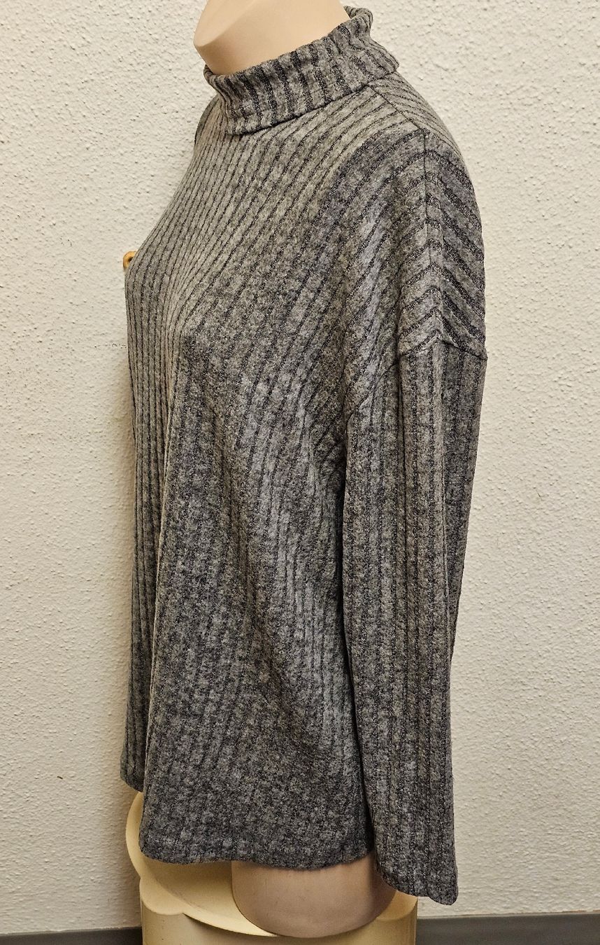 Shein Lotti di vestiti: SHEIN Strick-Set 2-teilig Pullover & Hose Gr. L – Usato da Urdorf venduto da ole_mrp9 4