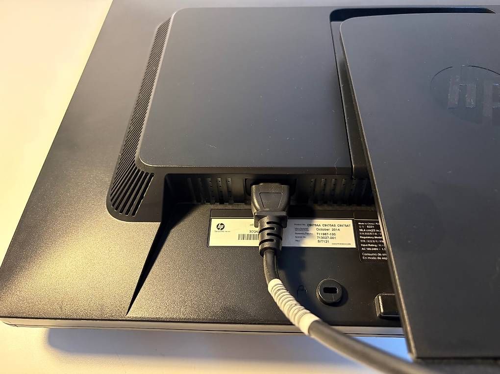 Ecrans: Monitor HP EliteDisplay E231  – D'occasion à Bern par Janarotter 4