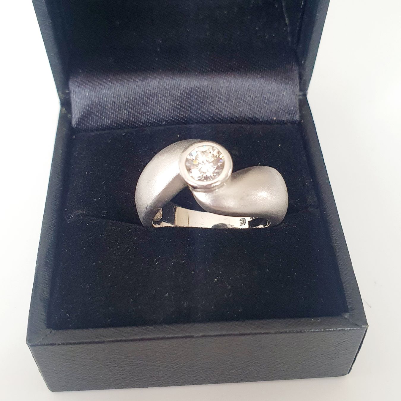 Anelli: Solitär-Spannring ,Ring Silber 925 mit Stein Gr.17,6 mm – Usato da Kreuzlingen venduto da Wunderkiste123 4