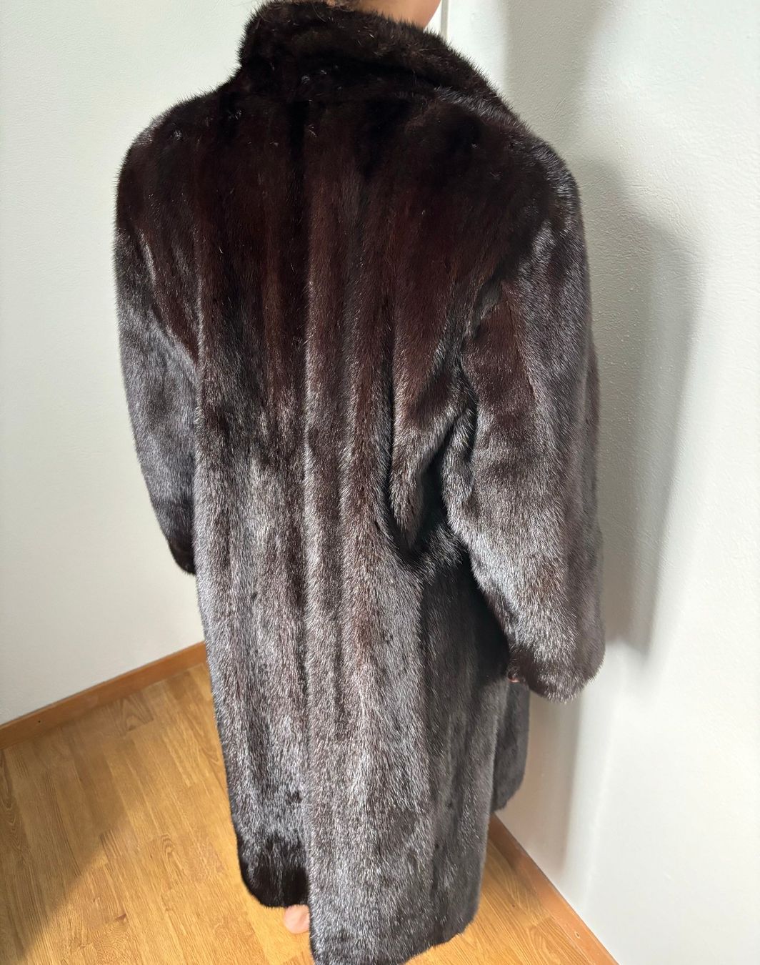 Manteau En Fourrure Véritable Vison - Taille 40-42 - Couleur Marron/noir - Style élégant Long - Occasion Très Bon état