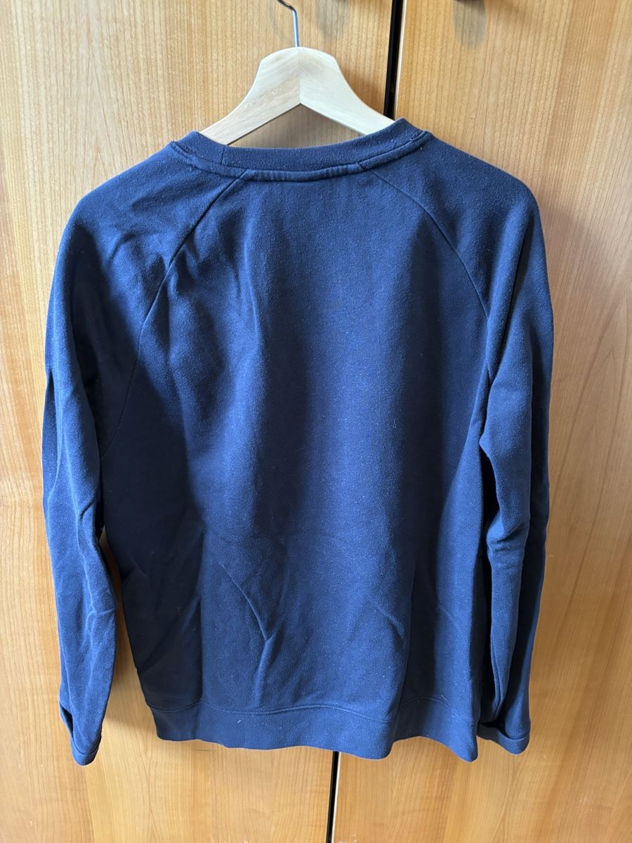 H&M Maglioni & Felpe: H&M blue pullover (size L) – Usato da Colombier VD venduto da jaredein 2