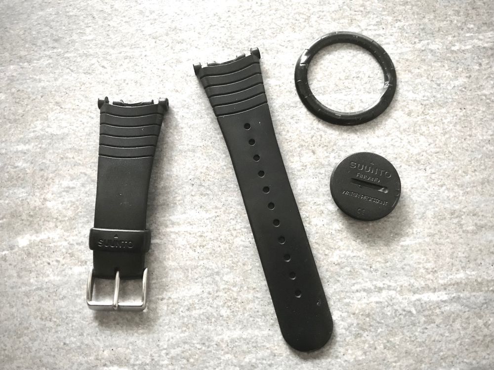 Bracelet Montre Suunto Core élastomère Noir (SS018816000