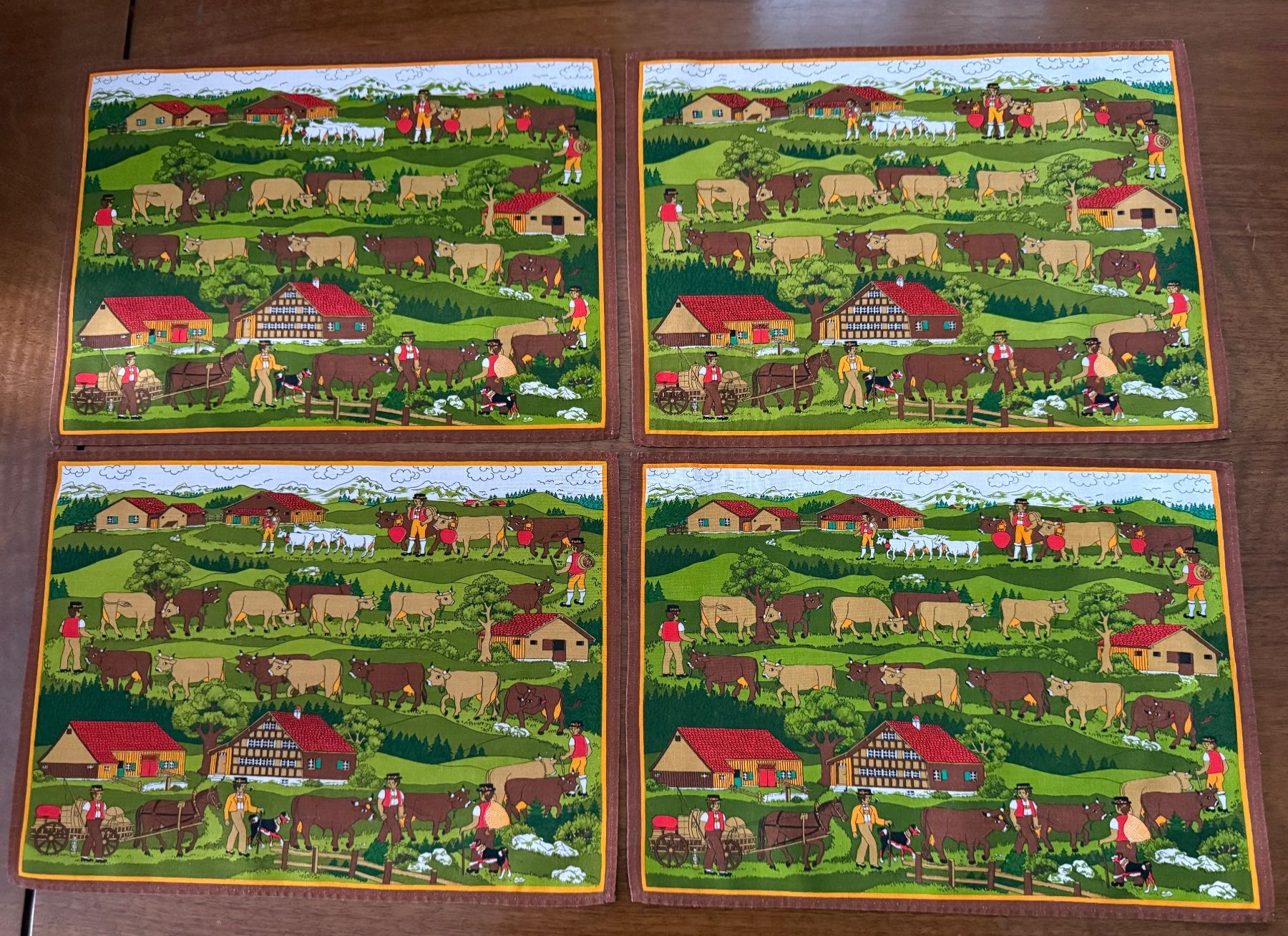 Altra biancheria da tavola: 4 Tischsets Schweizer Motiv 28x39cm – Usato da Erstfeld venduto da Uhu1980