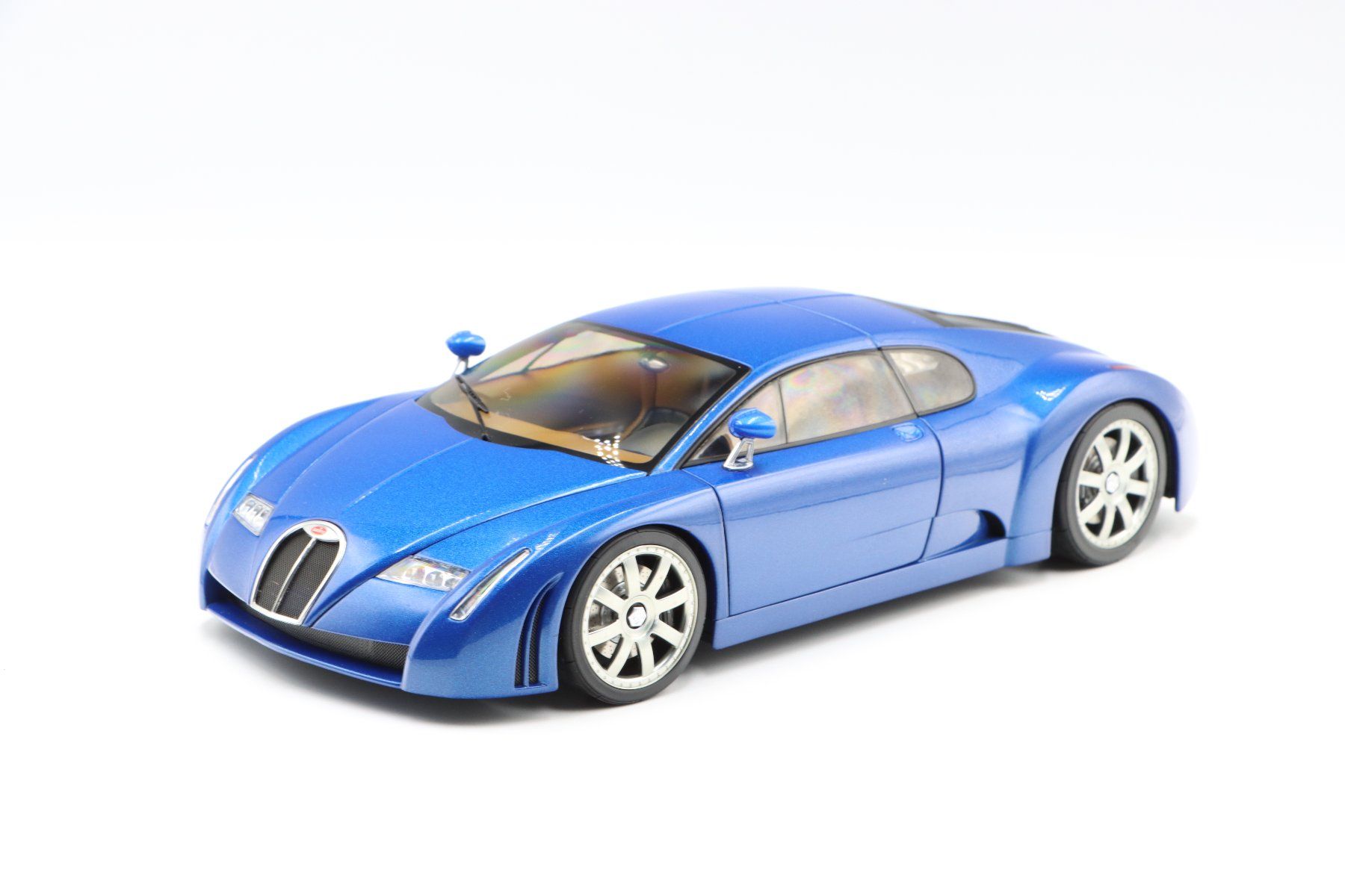 Bugatti Modellautos: Bugatti EB 18.3 Chiron 1999 1:18 AutoArt – Neu und originalverpackt aus Bühl b.Aarberg von modelldiecast 4
