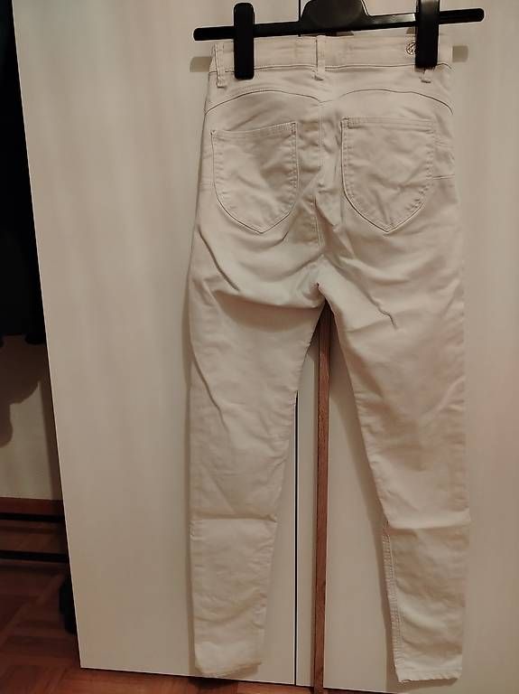 Tally Weijl Hosen: Jeans bianchi – Neu (gemäss Beschreibung) aus Davesco-Soragno von Mia_sii 2