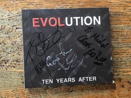 CD Ten Years After signatures + billet concert …