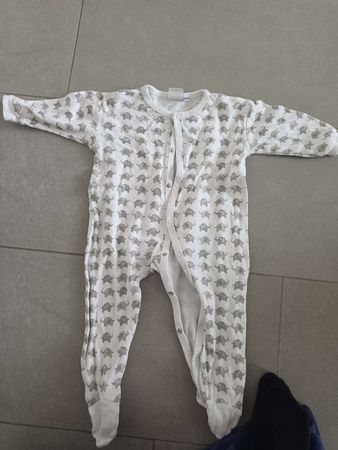 86 Baby Schlafanzug