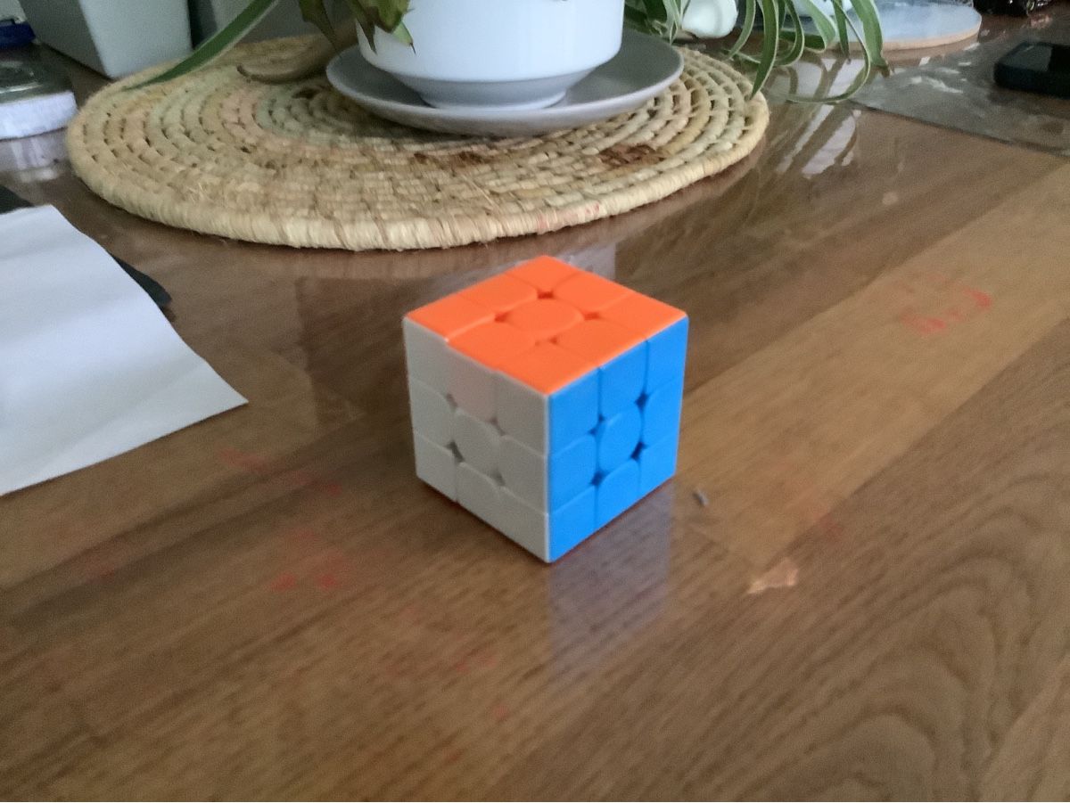 Jouets: Professional Rubik’s cube – Neuf (Voir description) à Lussy-sur-Morges par Lauraholland 1