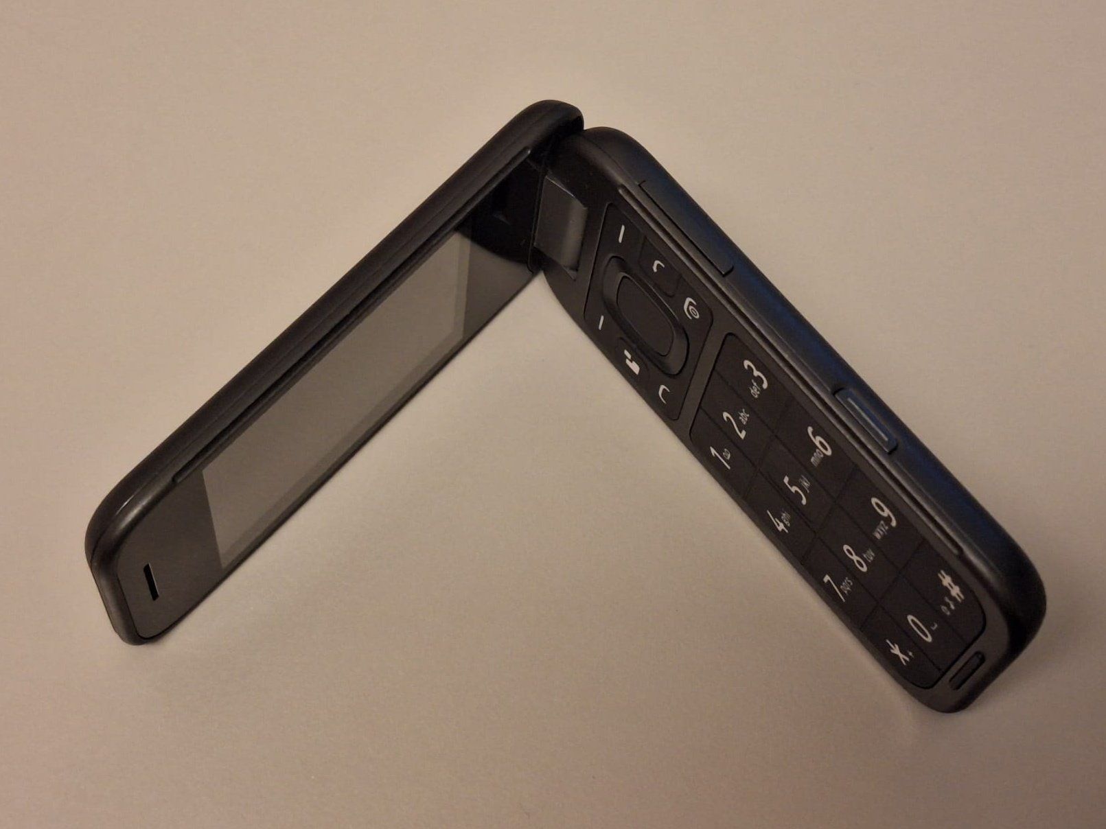 Nokia Portables: Nokia 2660 Flip Handy – Neuf (Voir description) à Emmenbrücke par thewi52