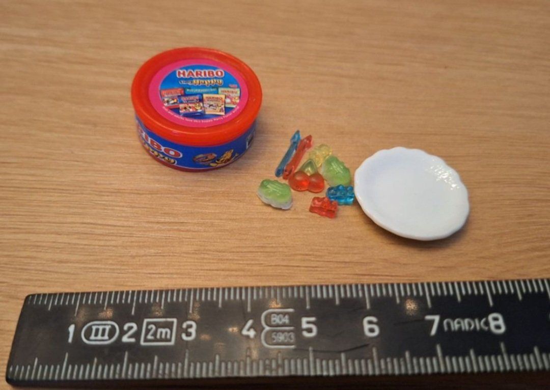 Case e mobili per bambole: Puppenhaus Haribo Gummibärchen – Nuovo (secondo la descrizione) da Zürich venduto da HandmadeTinyFood 2