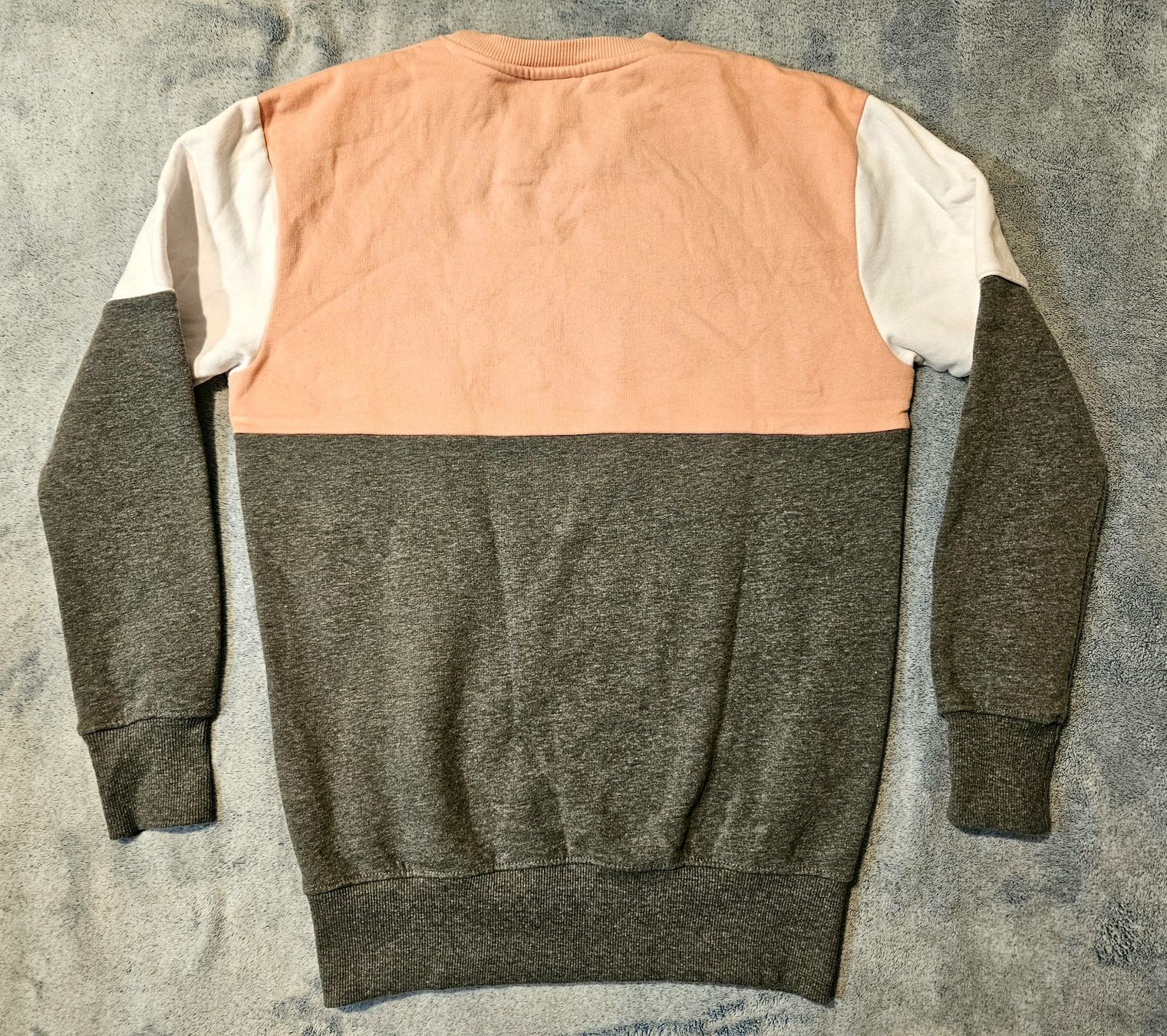 Adidas Lotti di vestiti: Kleiderpaket 7 Pullover adidas Nike Ellesse Grösse S lot – Usato da Hägglingen venduto da United-Village-Trade 2
