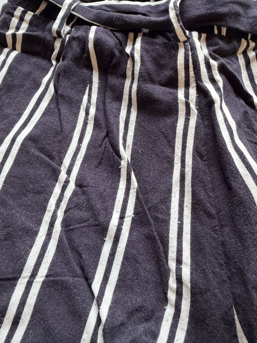 H&M Pantaloni: H&M Shorts / 40 – Usato da Kleinandelfingen venduto da lau_10 2