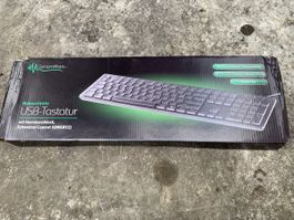 USB-Tastatur, QWERTZ, kabelgebunden, beleuchtet, ungebraucht