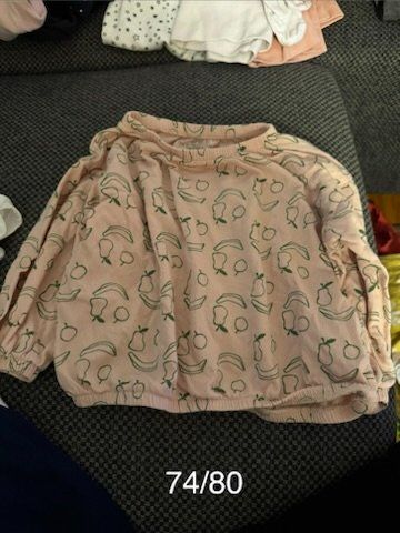 Lotti & Set di vestiti: XXL - Kinder Kleiderpaket mit 36 Teilen – Usato da Winterthur venduto da ForsterF 3