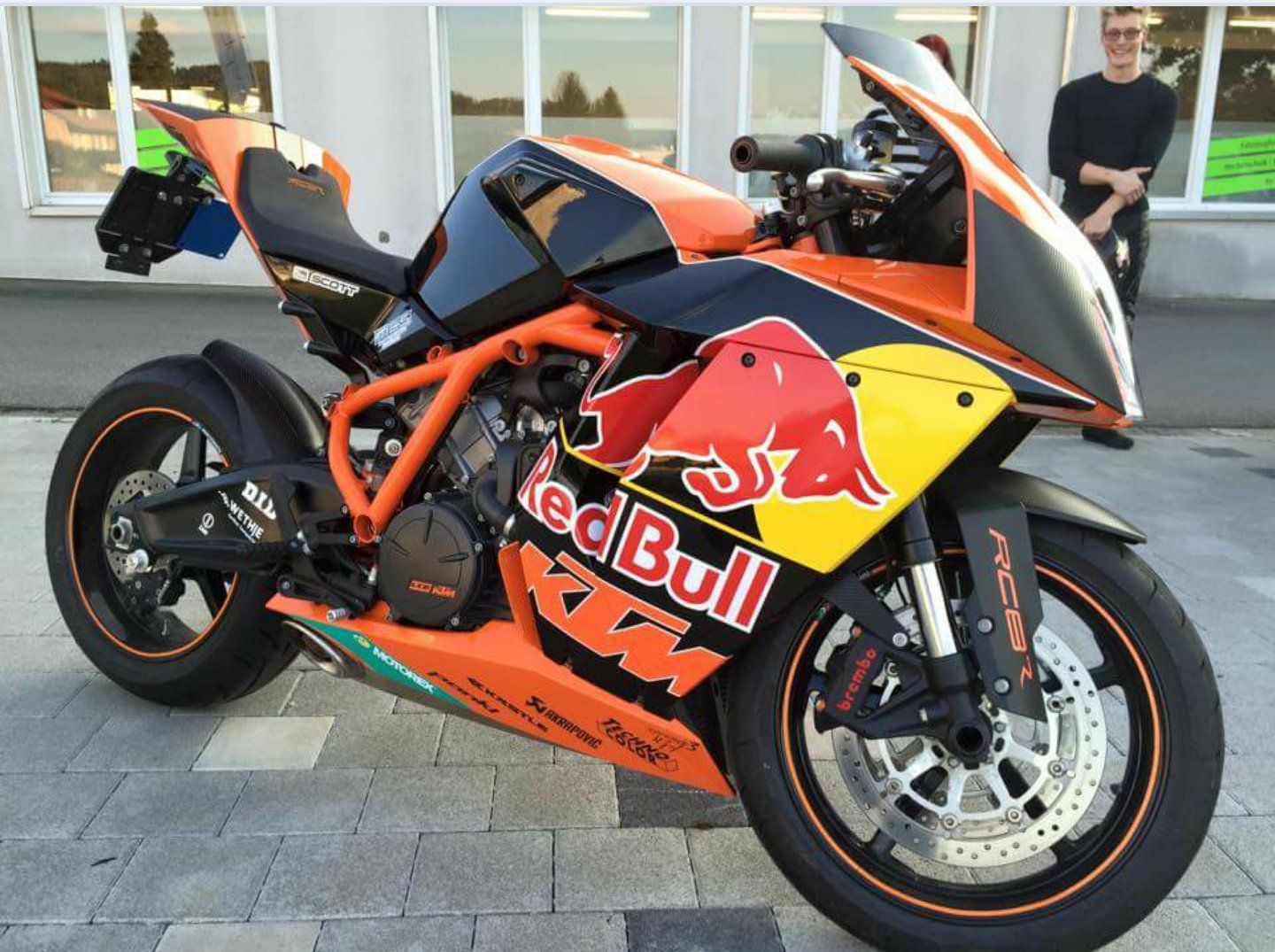 KTM RC8R Red Bull Design - Top Zustand, wenig Kilometer! (Gebraucht) in ...