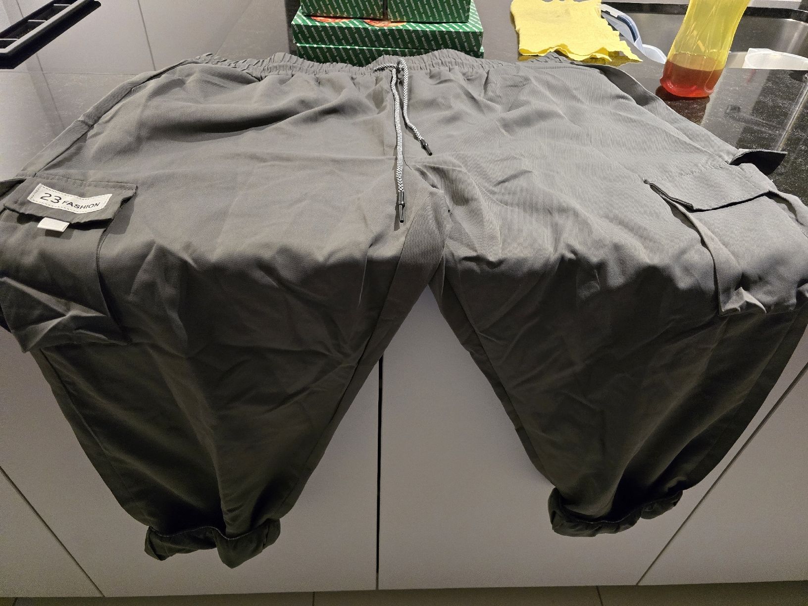 Pantaloni: FREIZEITS HOSE IN GRAU – Nuovo (secondo la descrizione) da Derendingen venduto da Mil_l98S 1